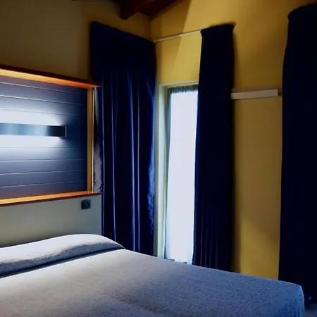 In Guest - Spacious Double In Alba