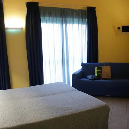 In Guest - Spacious Double In Alba Pensjonat *