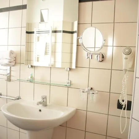 In Guest - Spacious Double In Alba Alba (Piedmont)