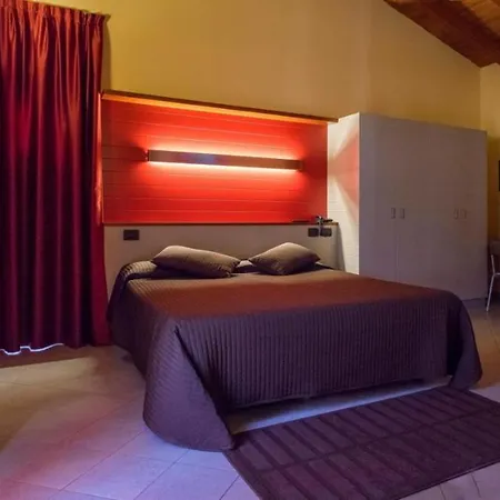 In Guest - Spacious Double In Alba * Alba (Piedmont)