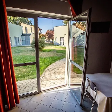 Pensjonat In Guest - Spacious Double In Alba Alba (Piedmont)
