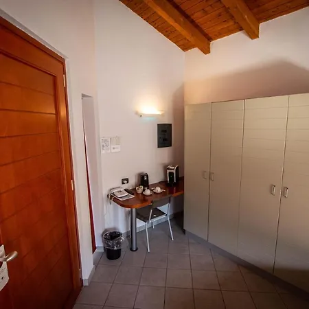 In Guest - Spacious Double In Alba Pensjonat Alba (Piedmont)
