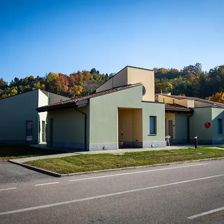 In Guest - Spacious Double In Alba Pensjonat Alba (Piedmont)