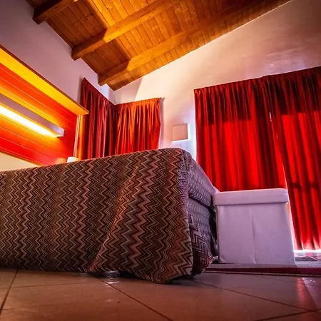 In Guest - Spacious Double In Alba Pensjonat Alba (Piedmont)